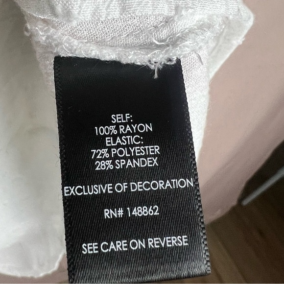 Torrid women’s white Babydoll Clip Dot Gauze With Crochet Detail casual Top 1X - Picture 7 of 7